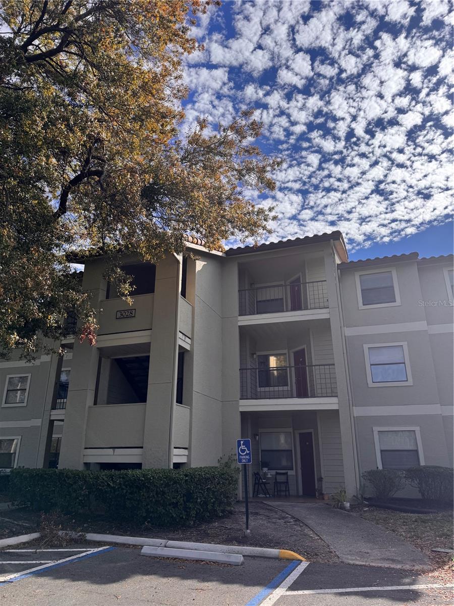 Image 2 of 49 For 3028 Parkway Boulevard 210