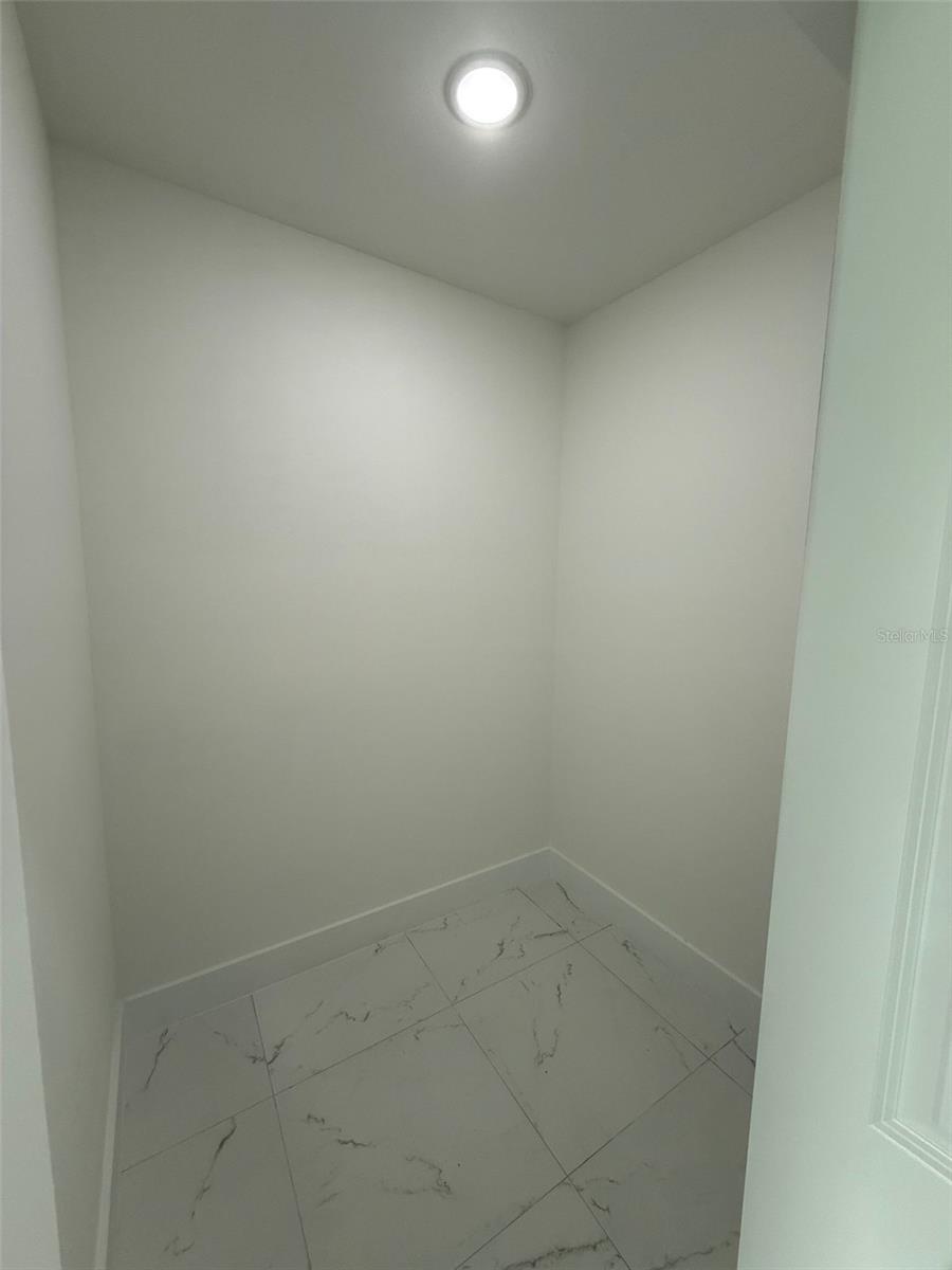 Image 13 of 24 For 937 Grant Boulevard