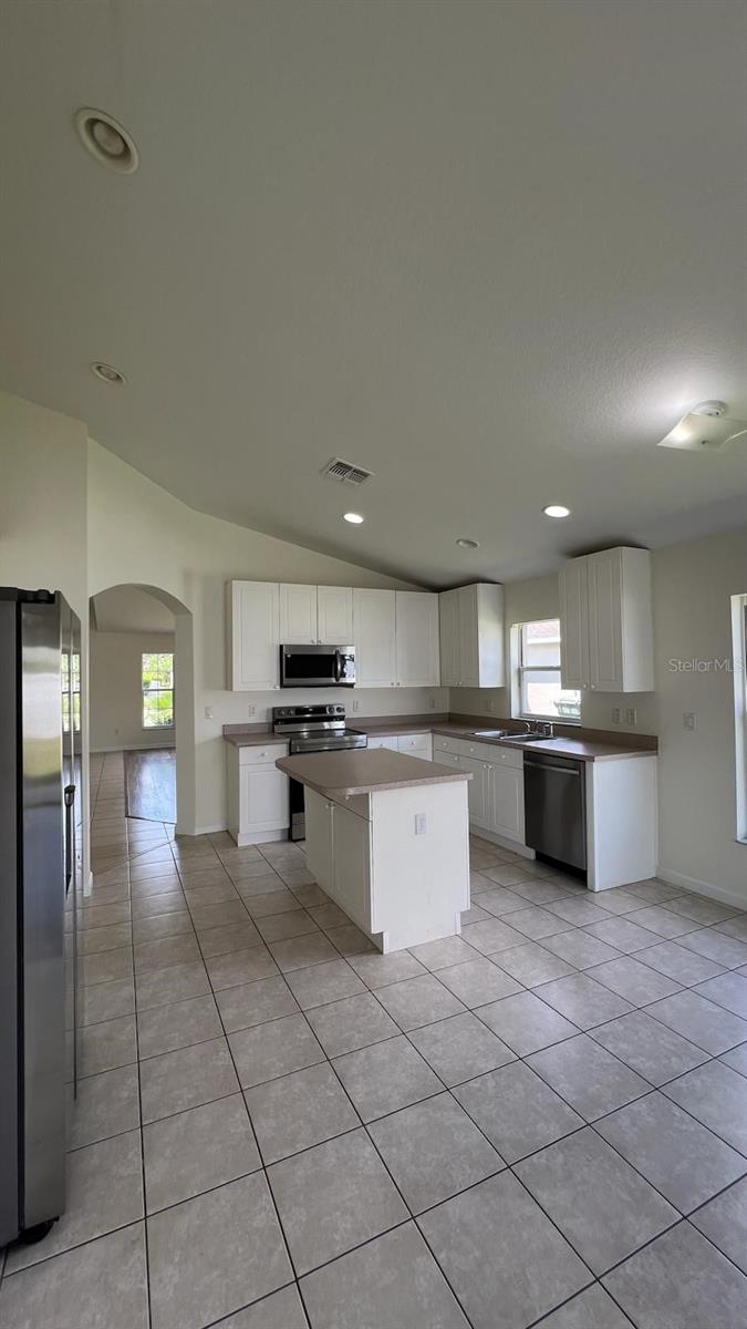 Image 17 of 34 For 2885 Oconnell Drive