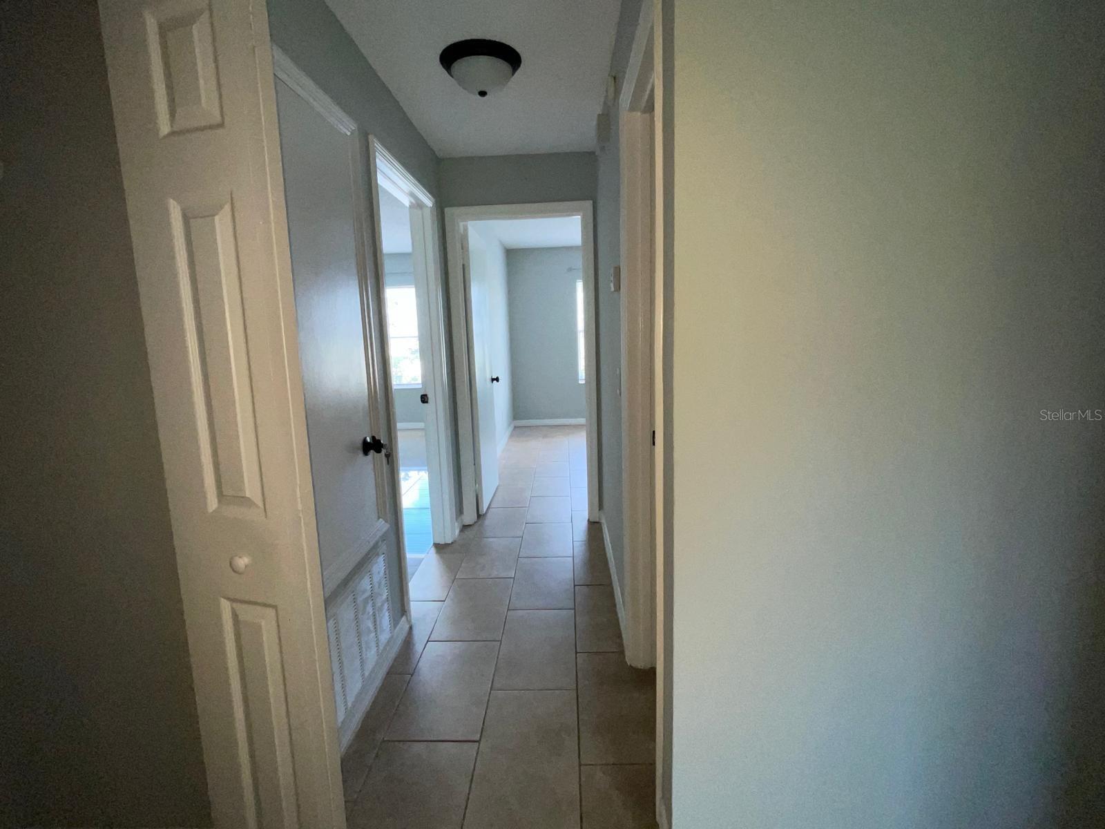 Image 11 of 15 For 4338 Pershing Pointe Place 2