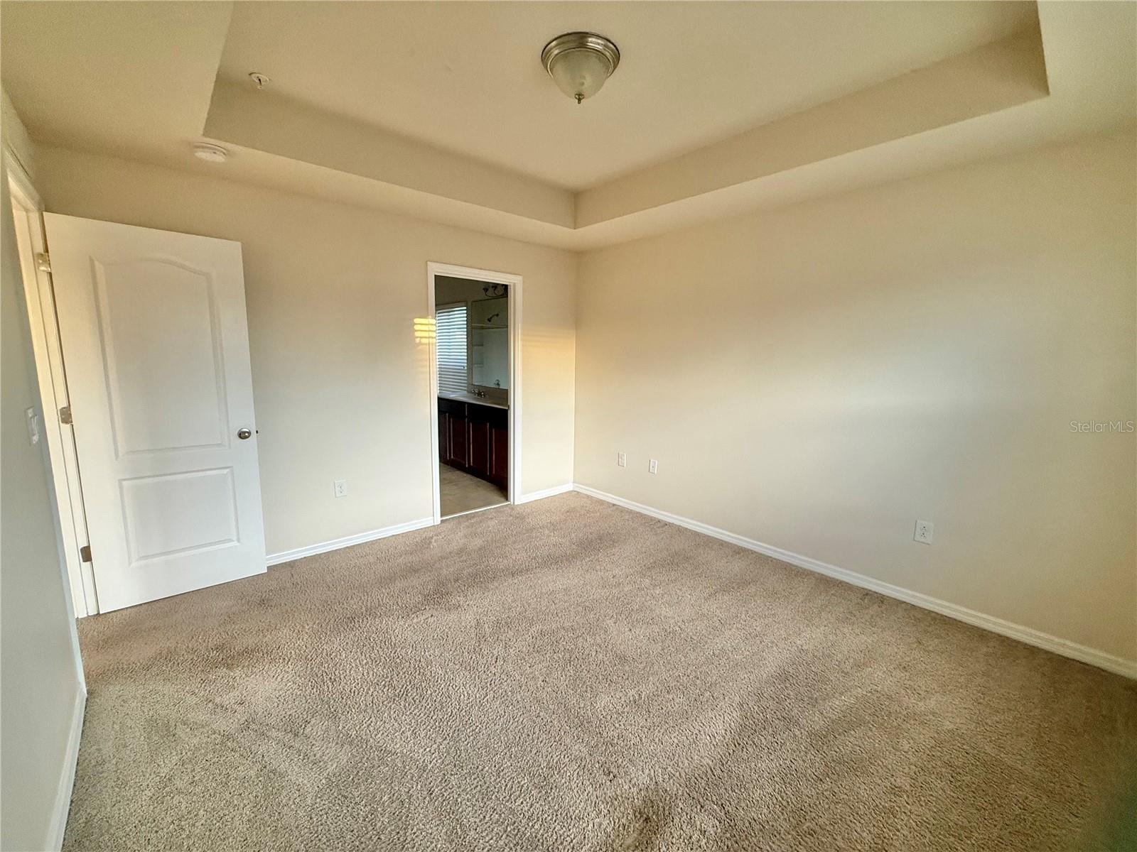 Listing photo id 21 for 6568 Goldenrod Road A