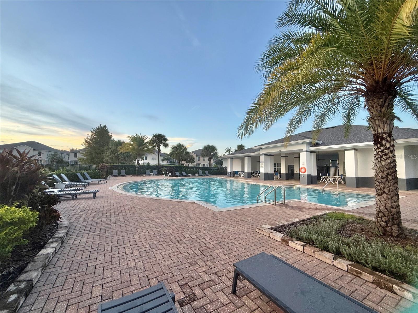 Listing photo id 34 for 6568 Goldenrod Road A
