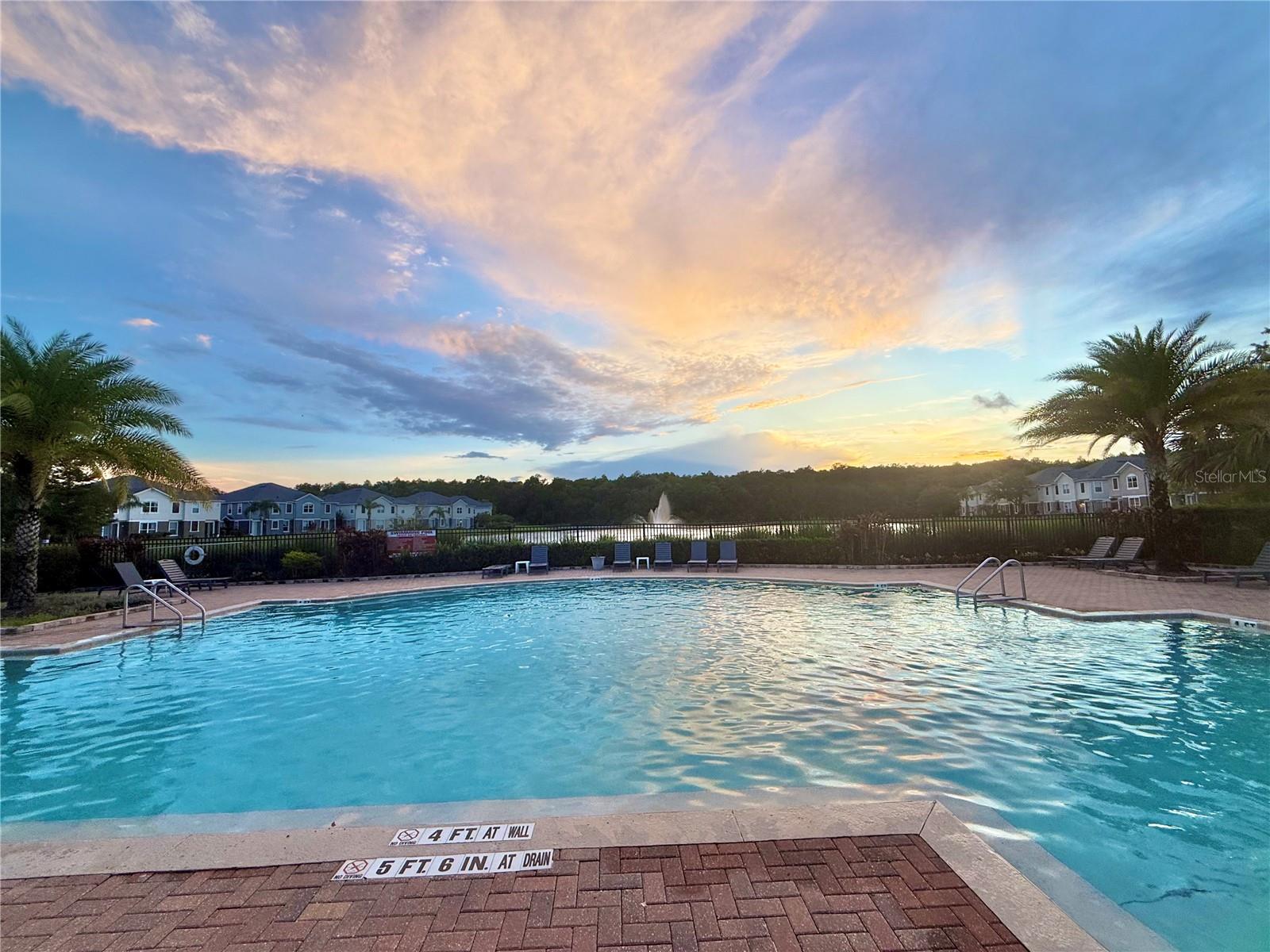 Listing photo id 35 for 6568 Goldenrod Road A