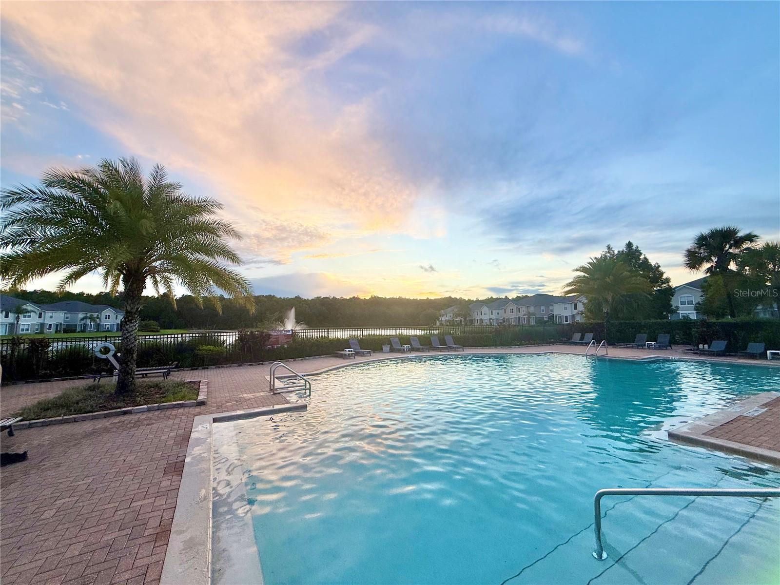 Listing photo id 37 for 6568 Goldenrod Road A