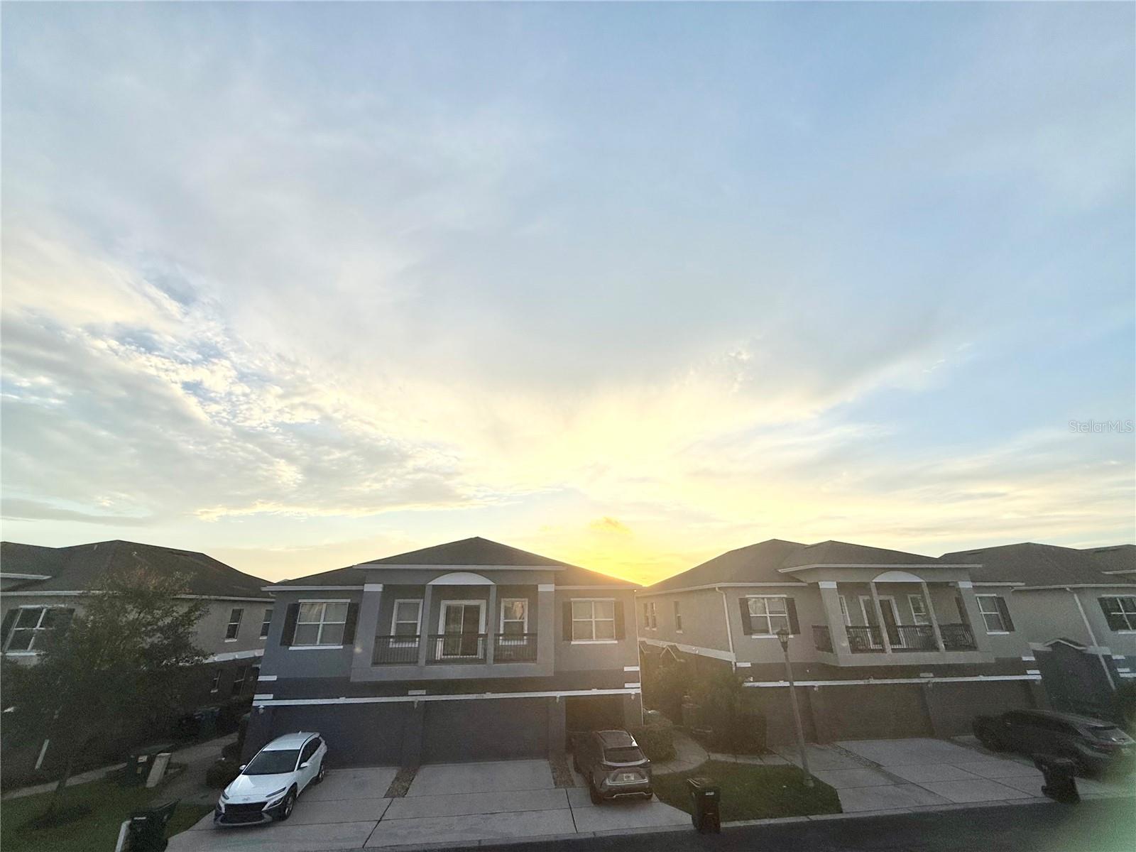 Listing photo id 4 for 6568 Goldenrod Road A