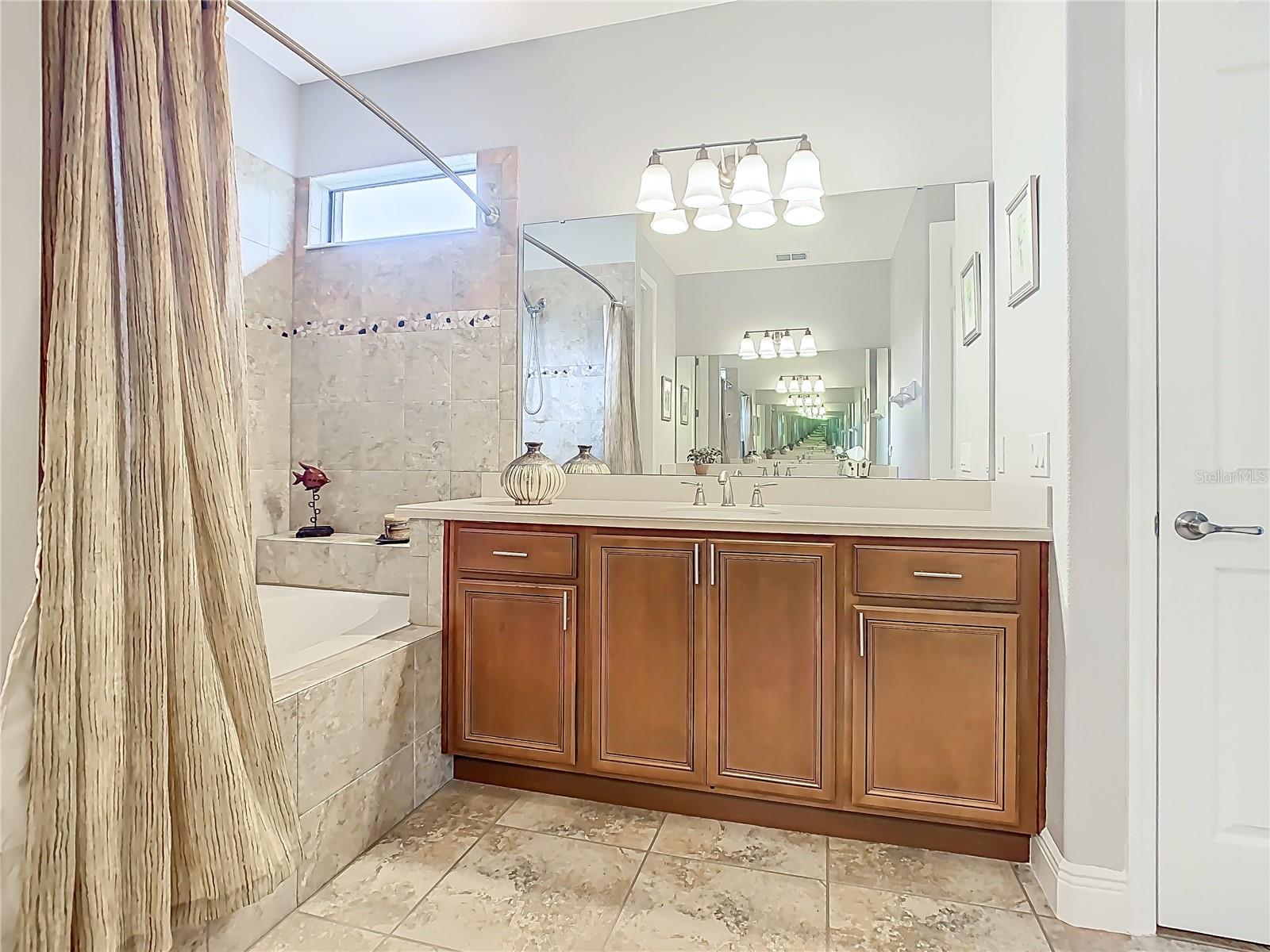 Image 27 of 68 For 314 Montecito Place