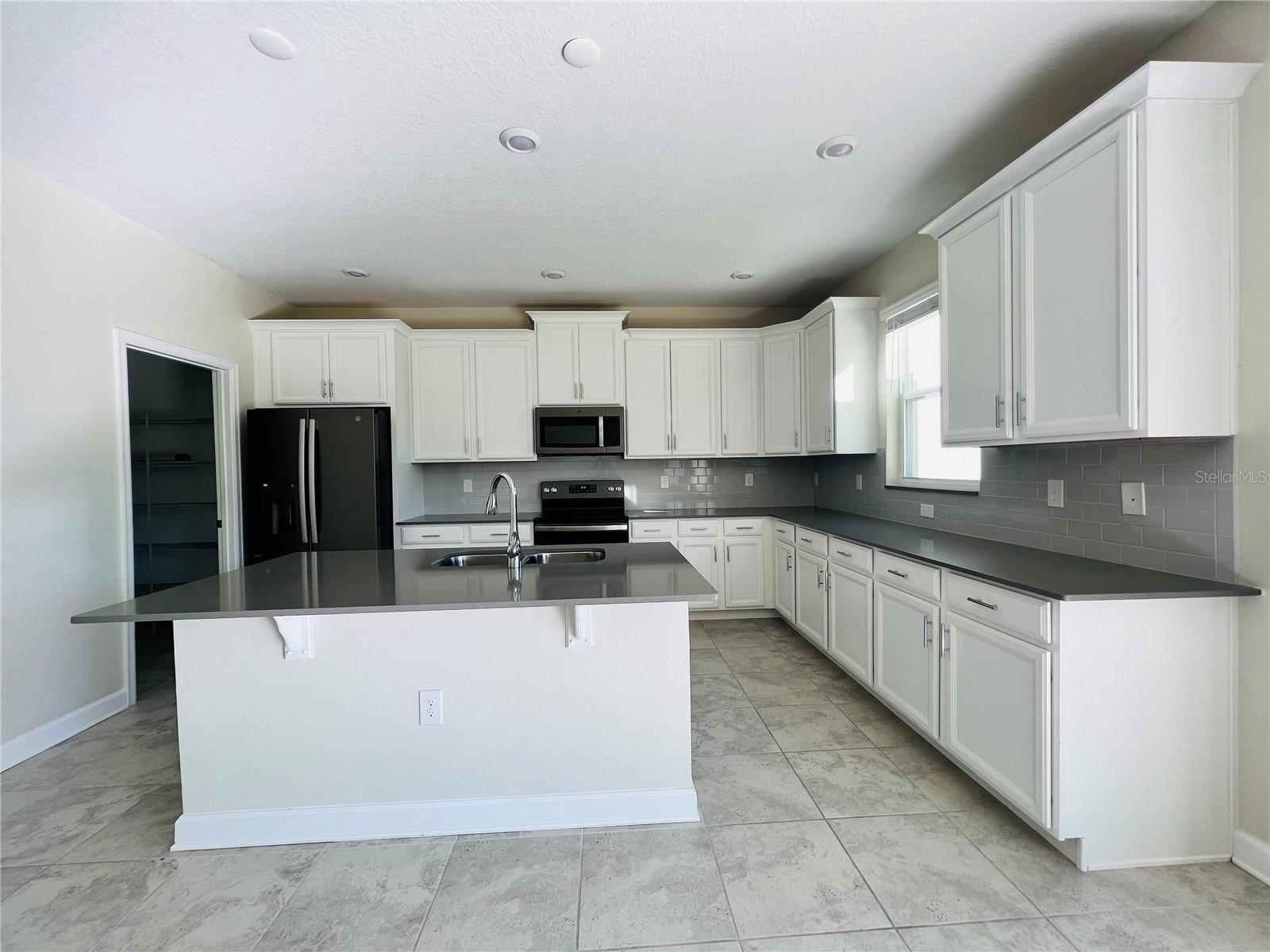 Image 4 of 30 For 11029 Robert Frost Drive