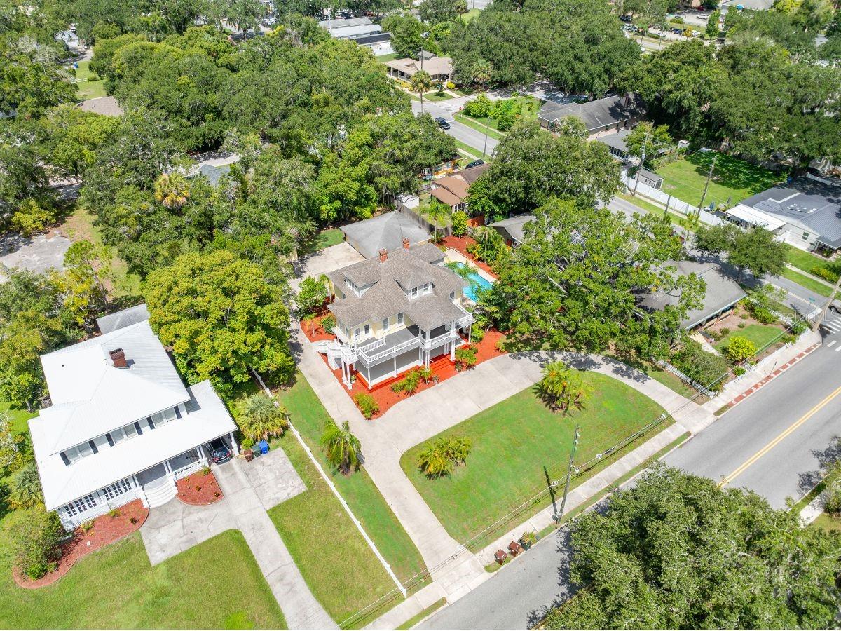 Image 2 of 100 For 212 Clyde Avenue