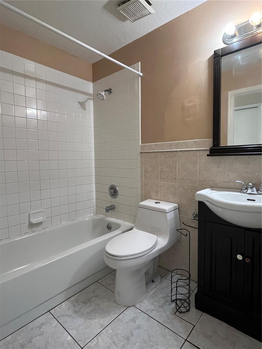 Image 12 of 16 For 2131 Rj Circle