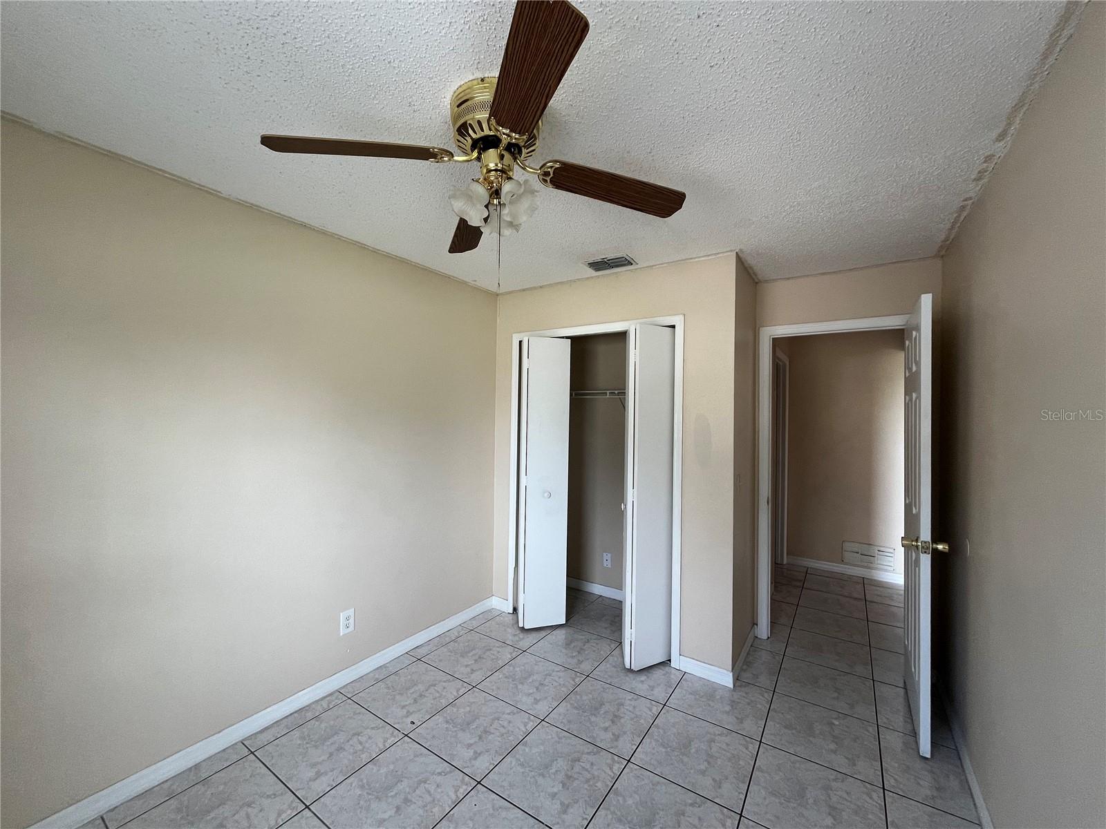 Image 14 of 16 For 2131 Rj Circle