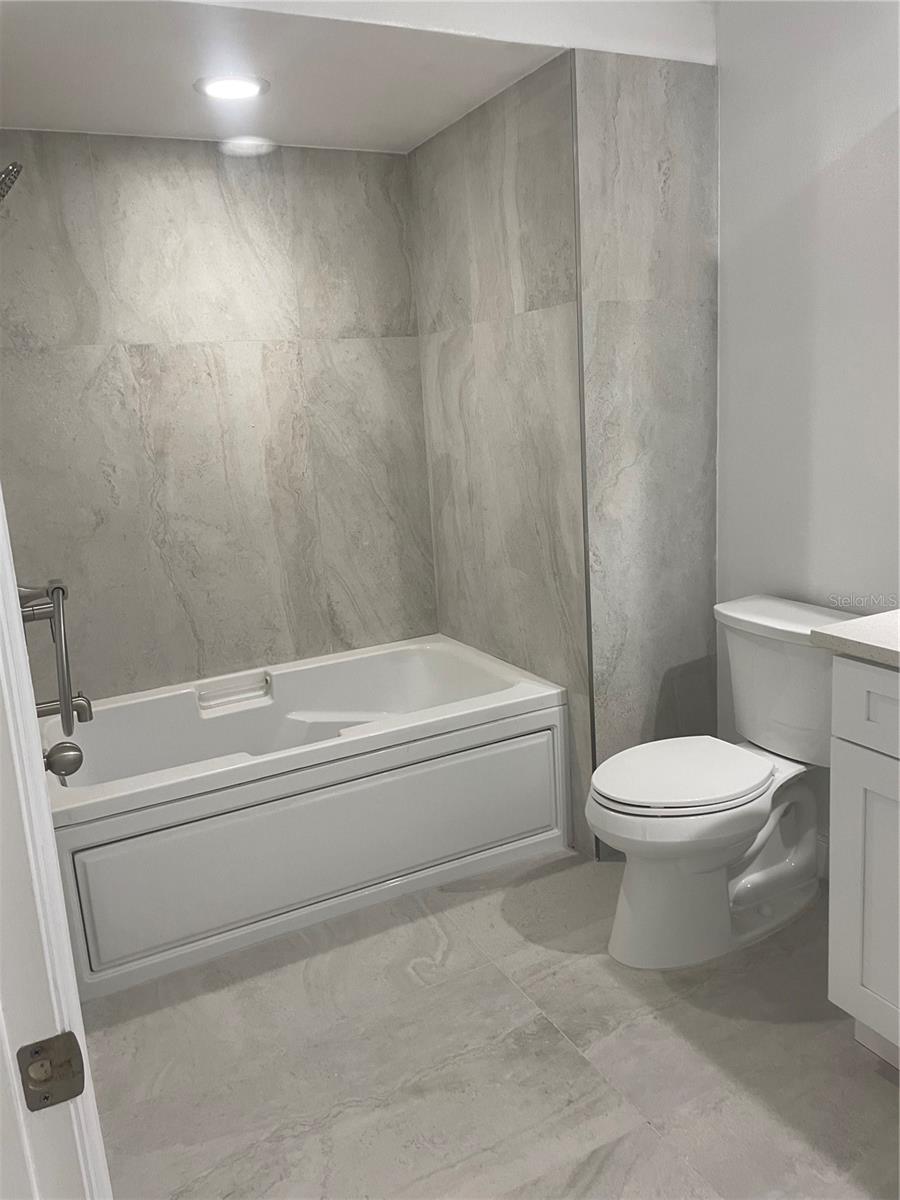 Image 14 of 29 For 322 Central Boulevard 1713