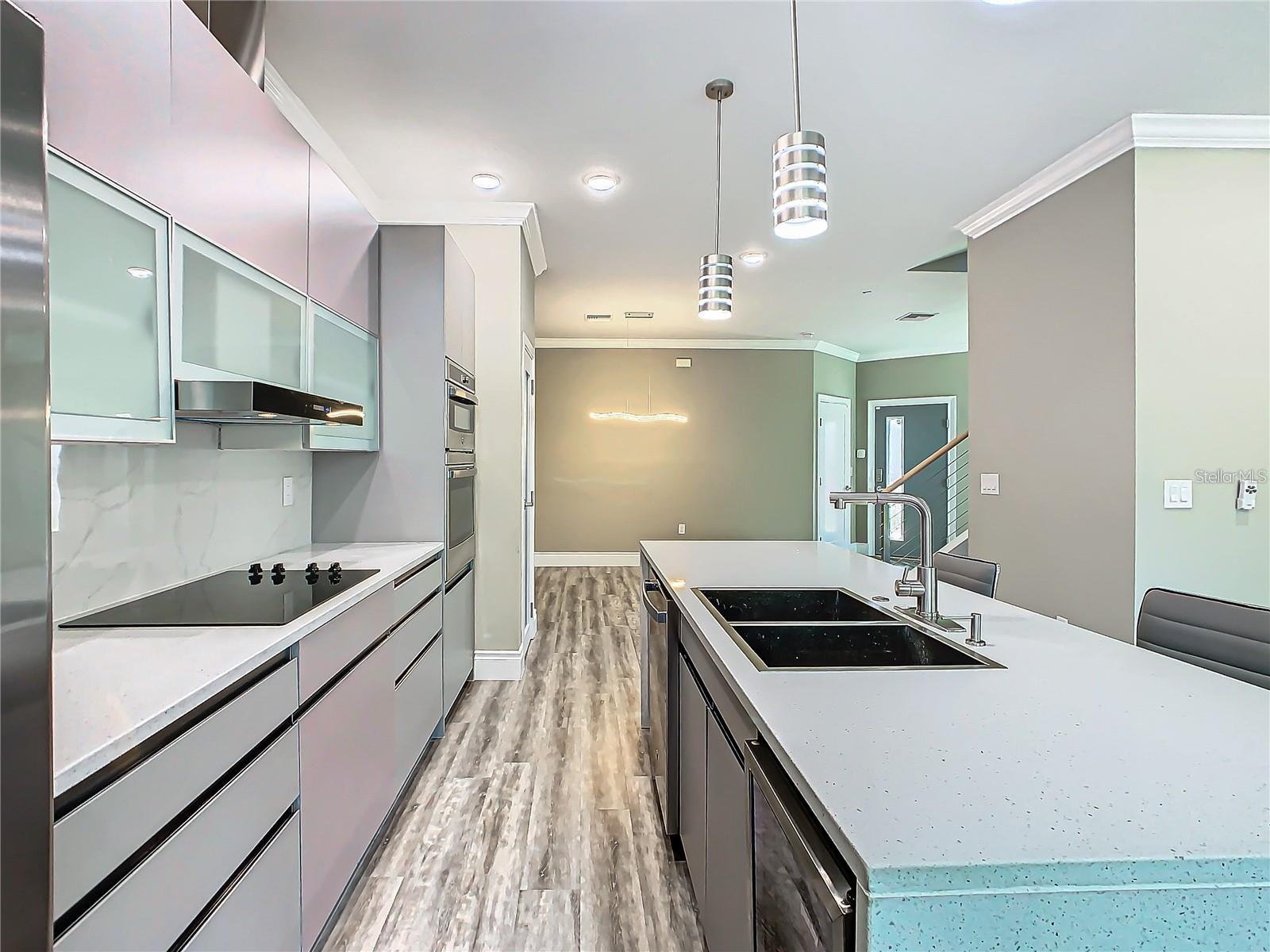 Image 14 of 50 For 2000 Greenbriar Terrace