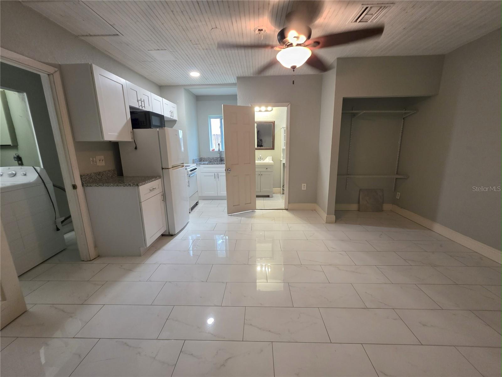 Image 15 of 20 For 7641 Compass Drive