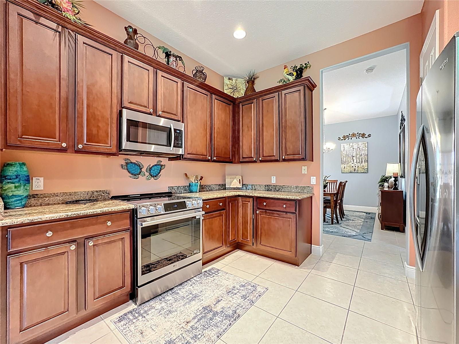 Image 11 of 79 For 670 Carmel Lane