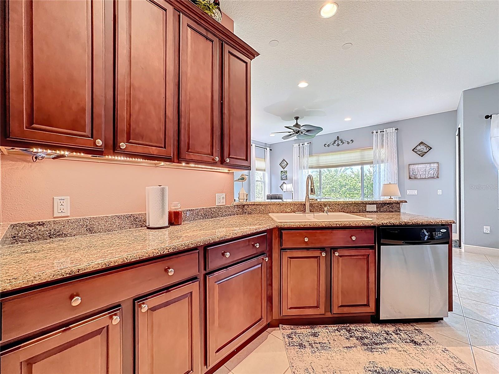 Image 13 of 79 For 670 Carmel Lane