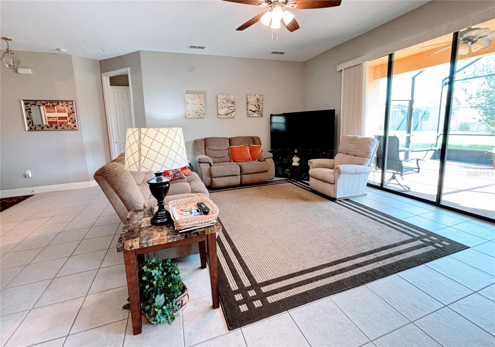 Image 4 of 62 For 134 Glendale Court