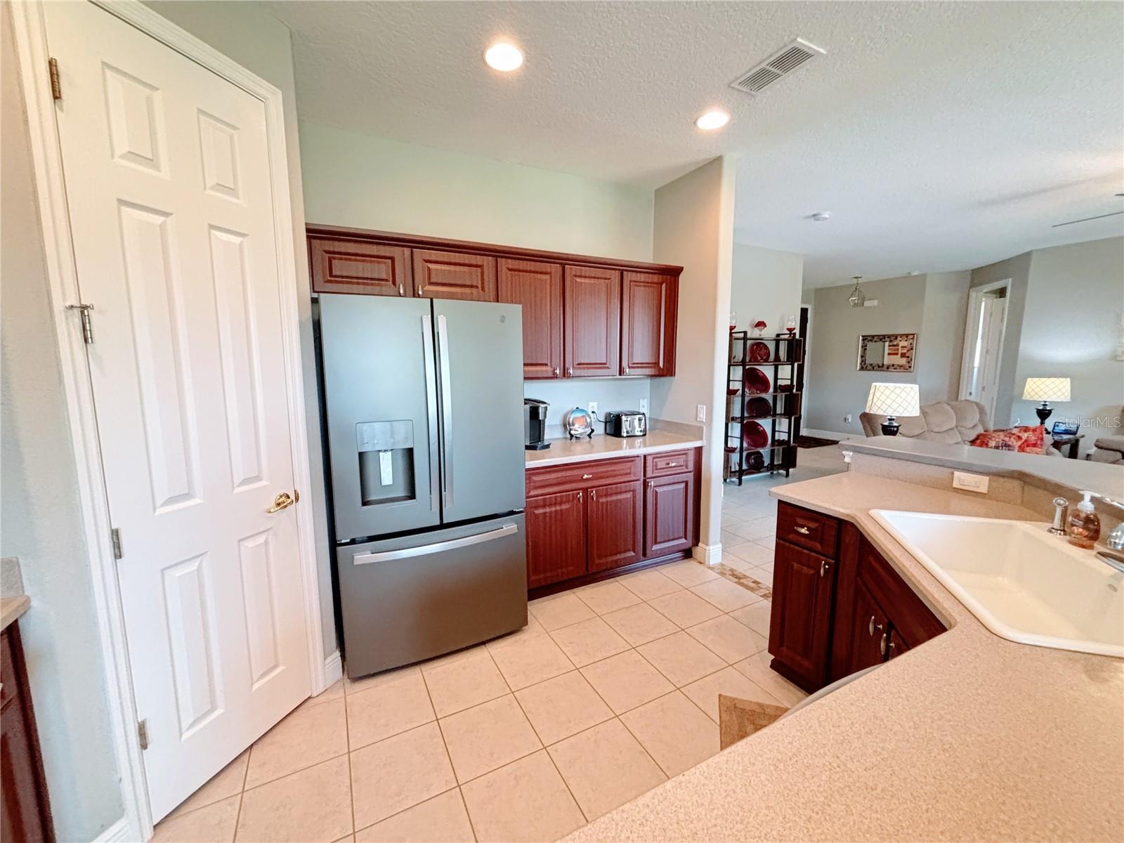 Image 9 of 62 For 134 Glendale Court