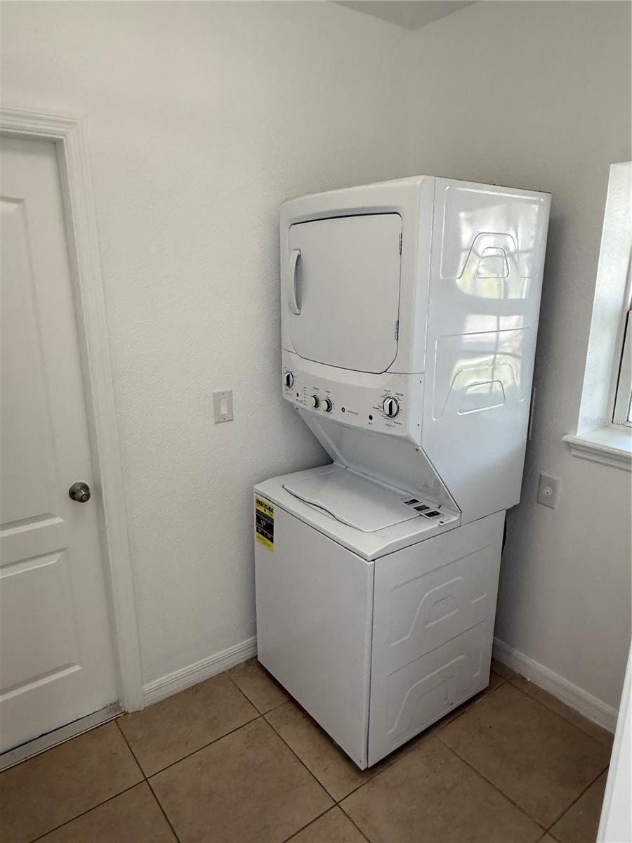 Image 14 of 21 For 17401 Painted Leaf Way