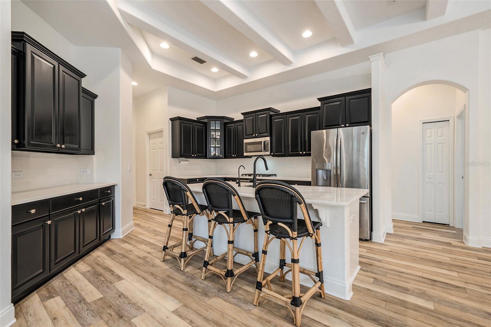 Listing photo id 9 for 2919 Marble Crest Drive