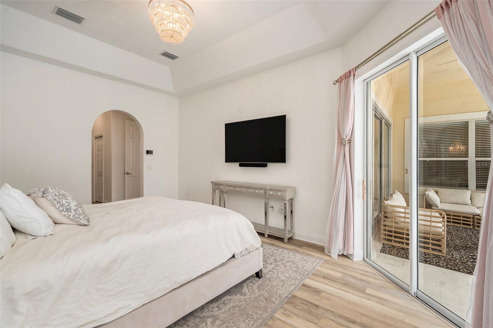 Listing photo id 19 for 2919 Marble Crest Drive