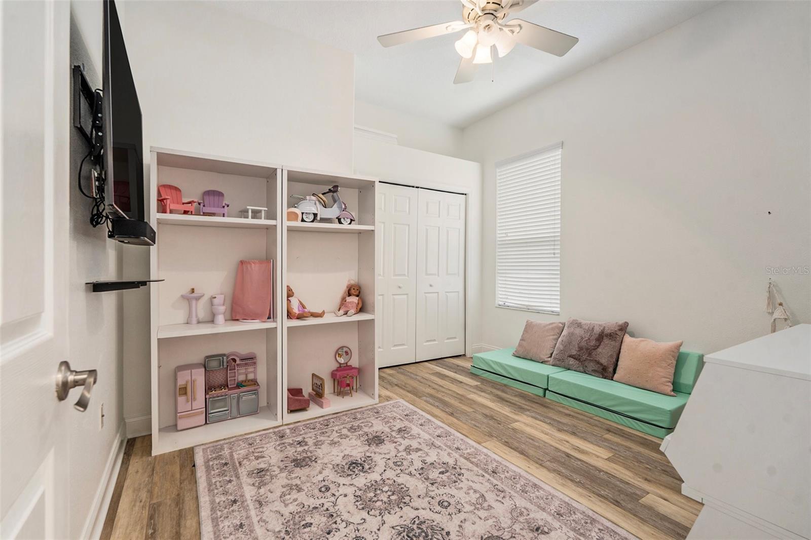 Listing photo id 22 for 2919 Marble Crest Drive