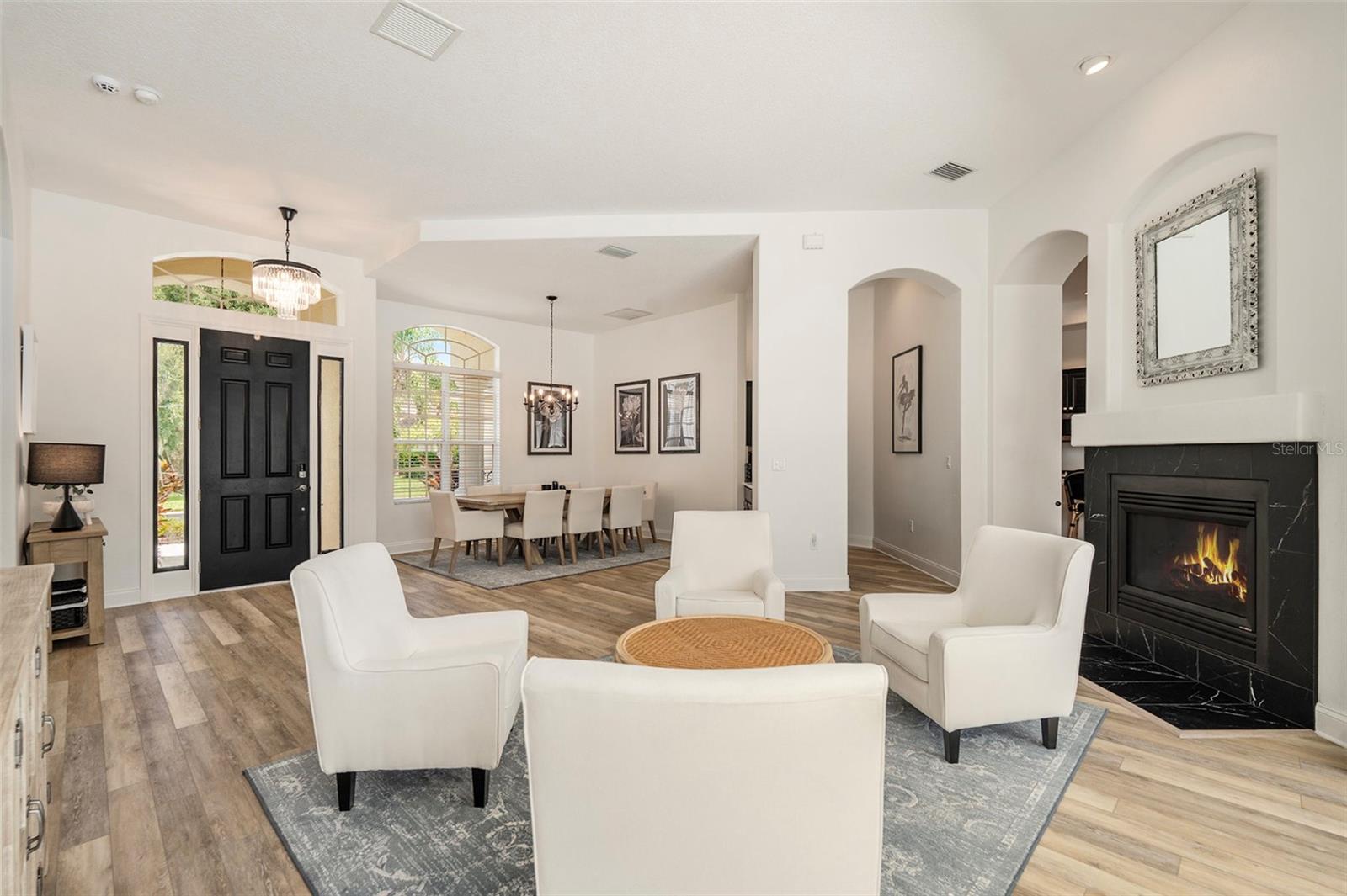 Listing photo id 1 for 2919 Marble Crest Drive