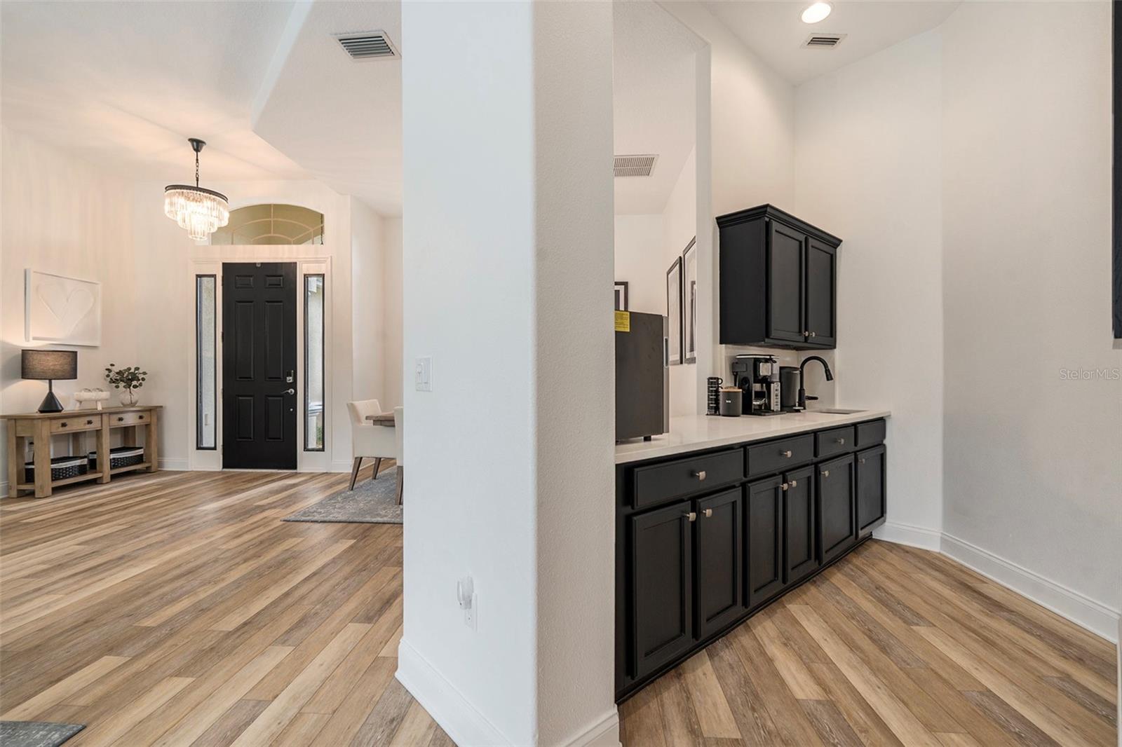 Listing photo id 6 for 2919 Marble Crest Drive