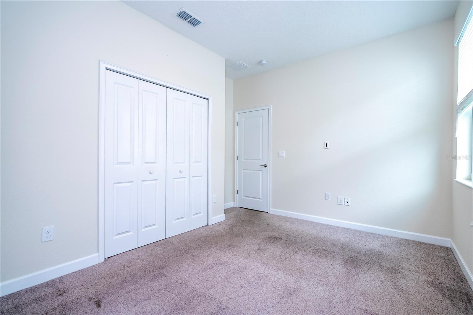 Image 24 of 42 For 3043 Beaver Creek Drive