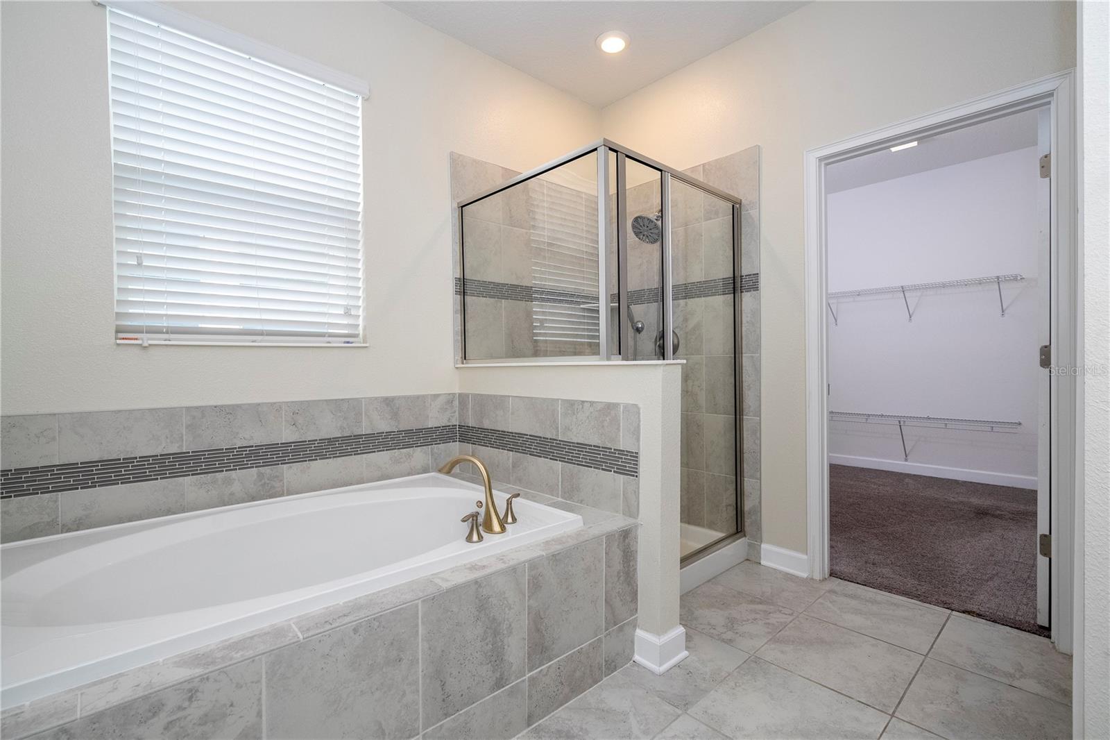 Image 33 of 42 For 3043 Beaver Creek Drive