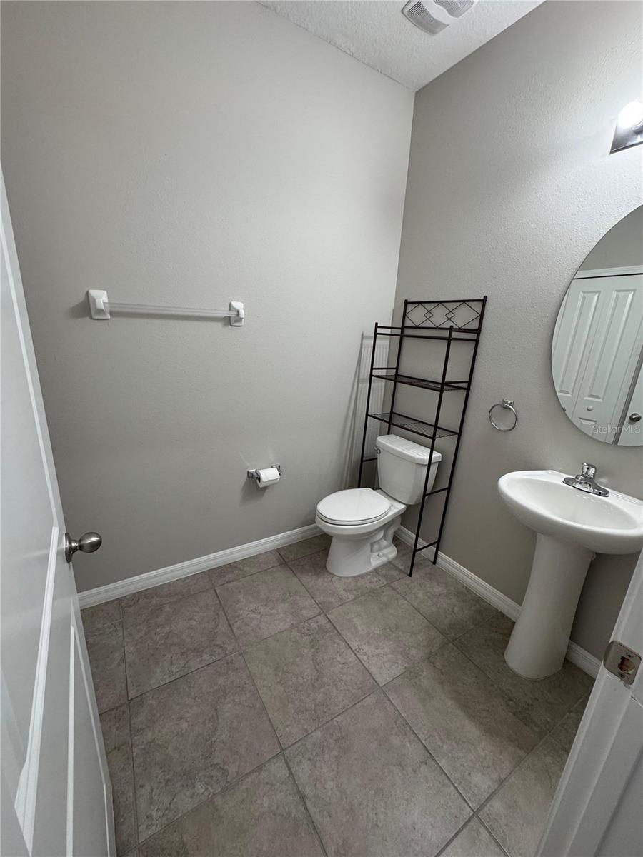 Image 11 of 22 For 10658 Lake Montauk Drive