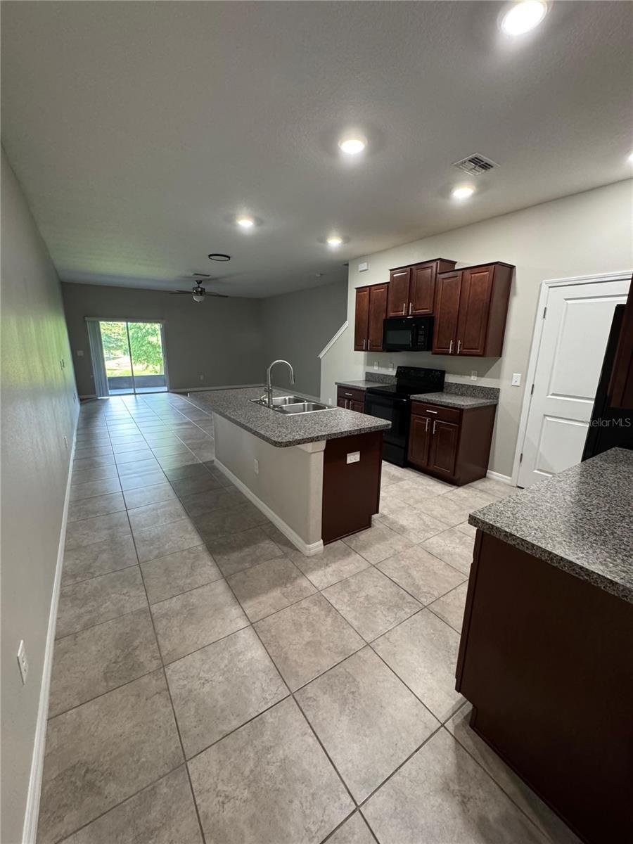 Image 8 of 22 For 10658 Lake Montauk Drive