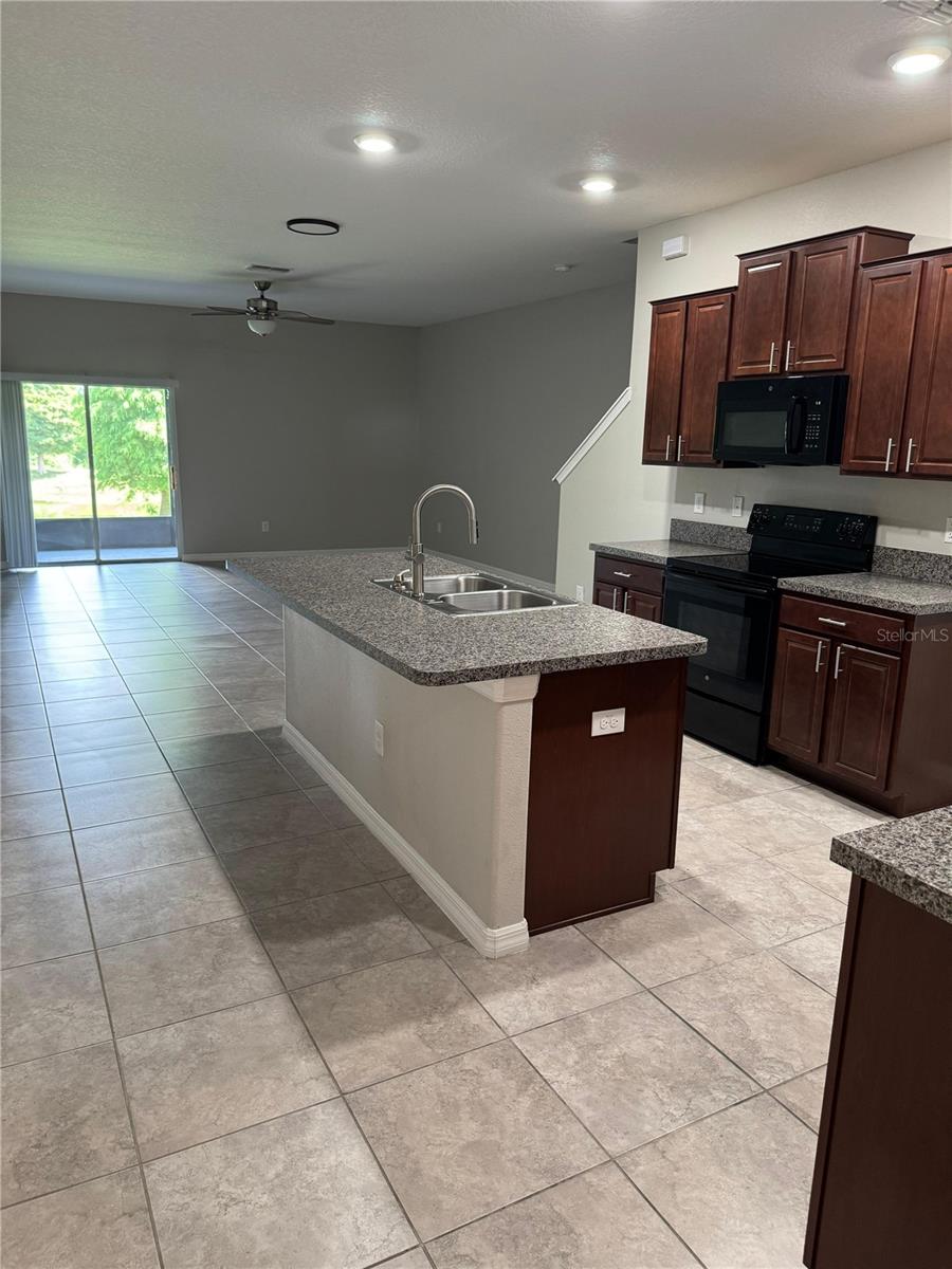 Image 9 of 22 For 10658 Lake Montauk Drive