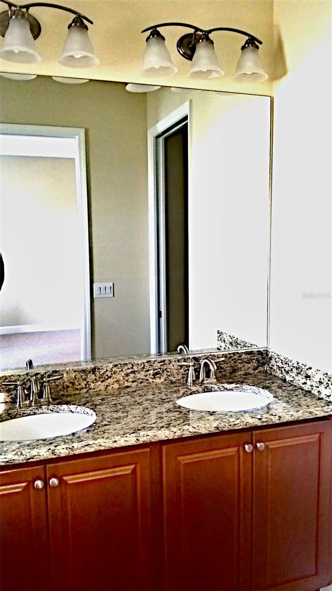 Image 17 of 20 For 13741 Benavente Avenue