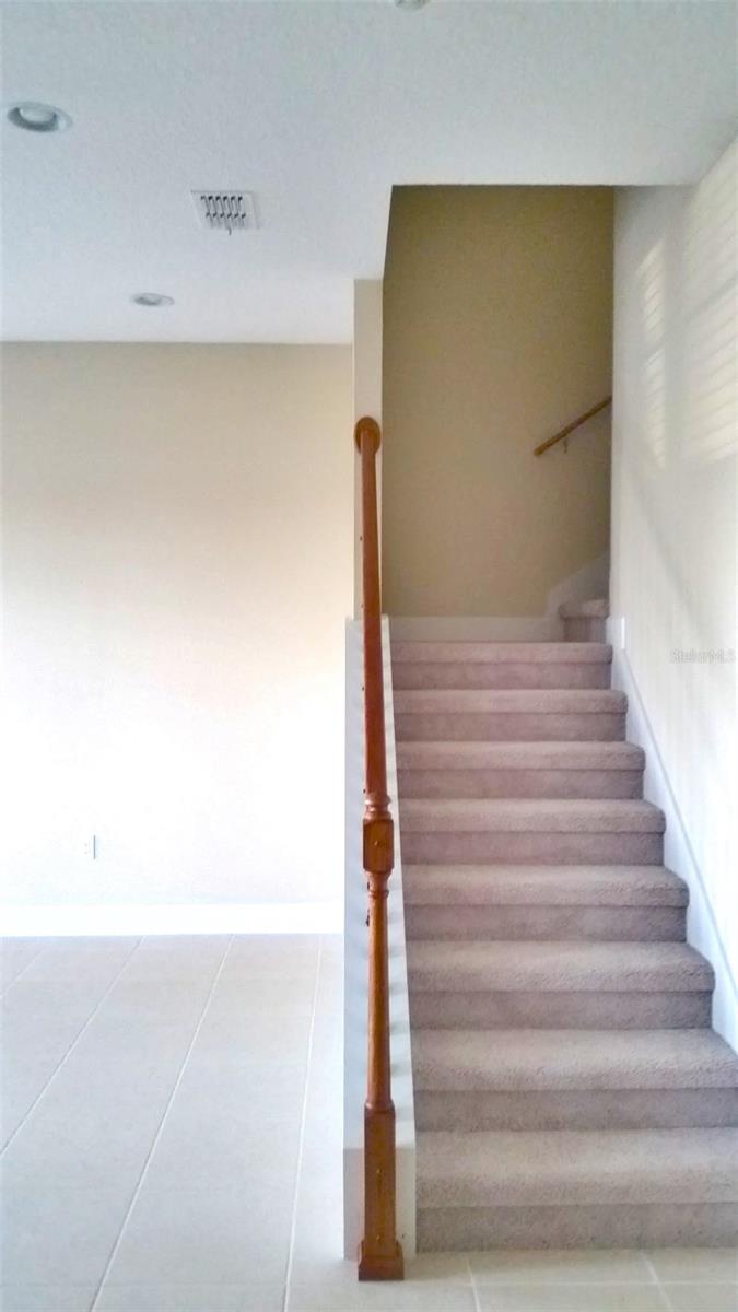 Image 7 of 20 For 13741 Benavente Avenue