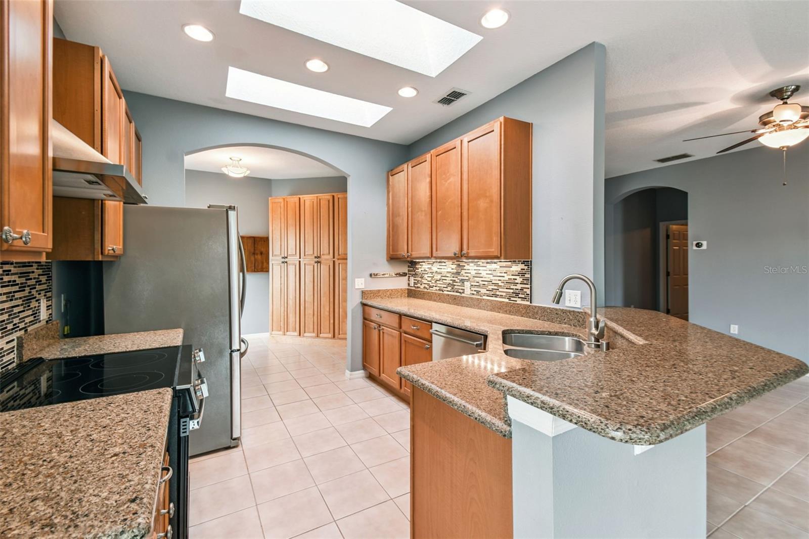 Image 10 of 50 For 136 Verona Drive