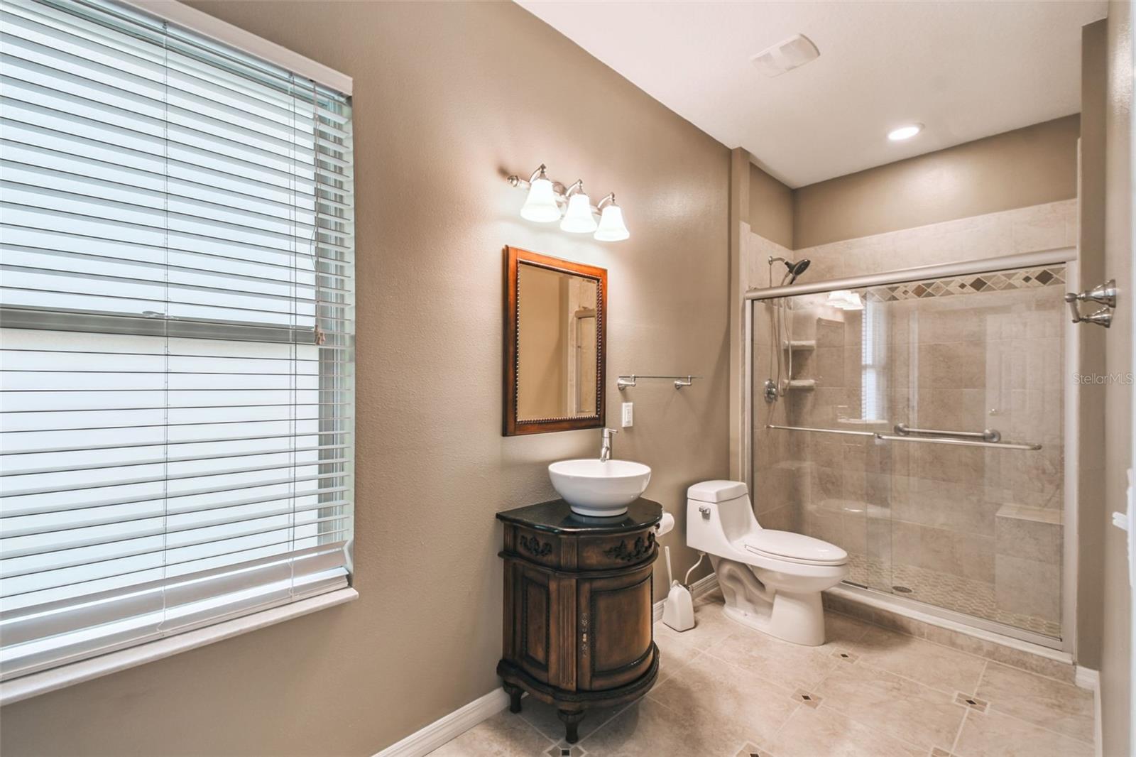 Image 27 of 50 For 136 Verona Drive