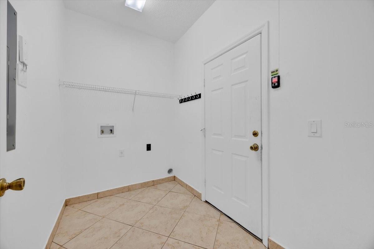 Image 12 of 28 For 2051 Island Brook Lane