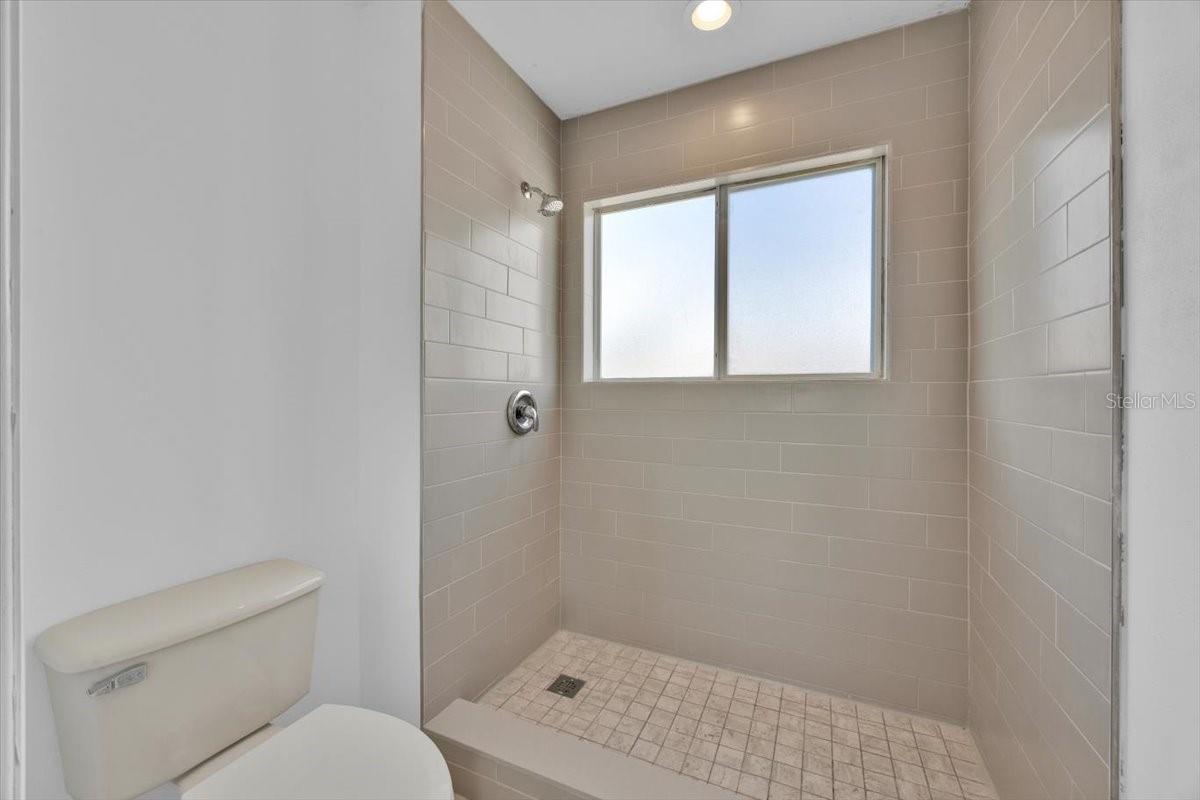 Image 21 of 28 For 2051 Island Brook Lane