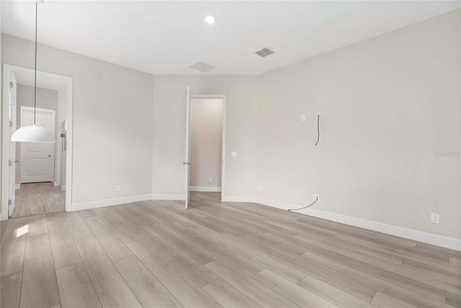 Image 15 of 33 For 8534 Nemours Parkway