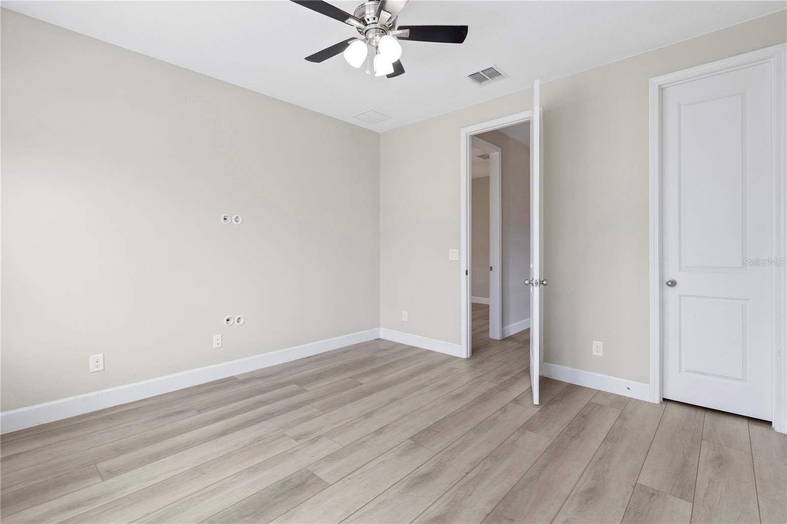 Image 22 of 33 For 8534 Nemours Parkway