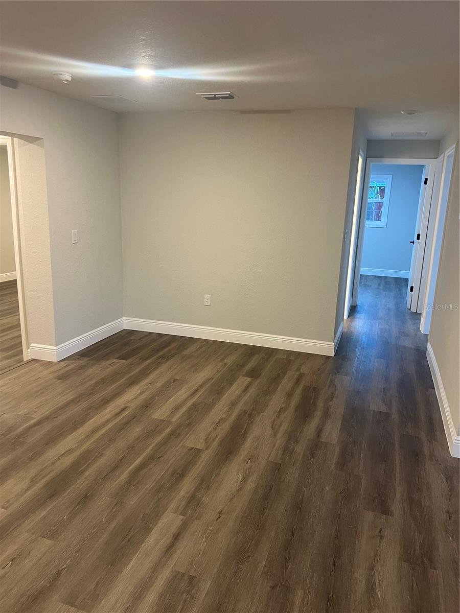 Image 10 of 43 For 317 26th Street Sw