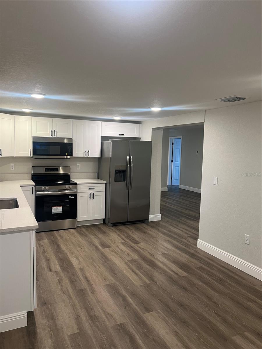 Image 15 of 43 For 317 26th Street Sw