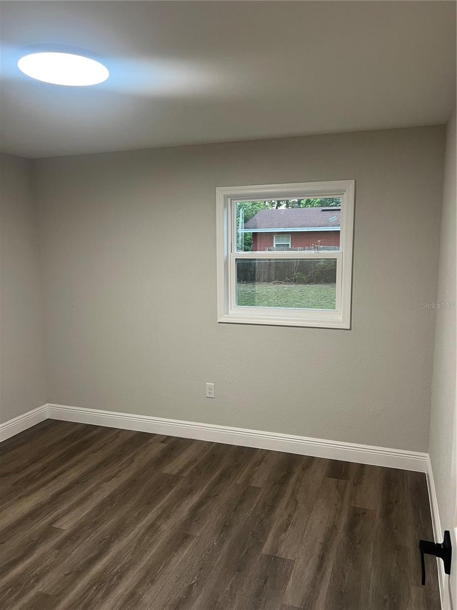 Image 23 of 43 For 317 26th Street Sw