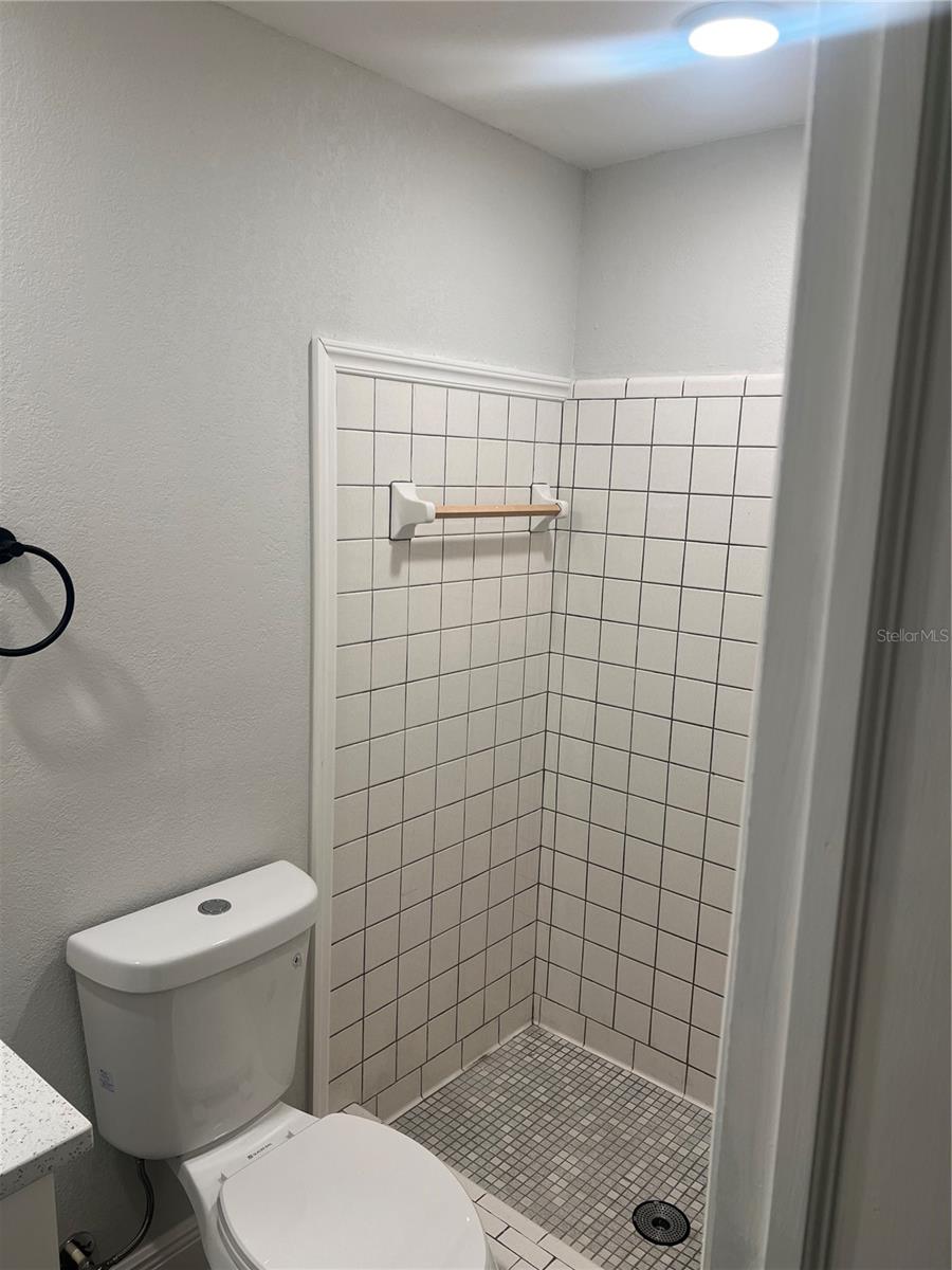 Image 26 of 43 For 317 26th Street Sw