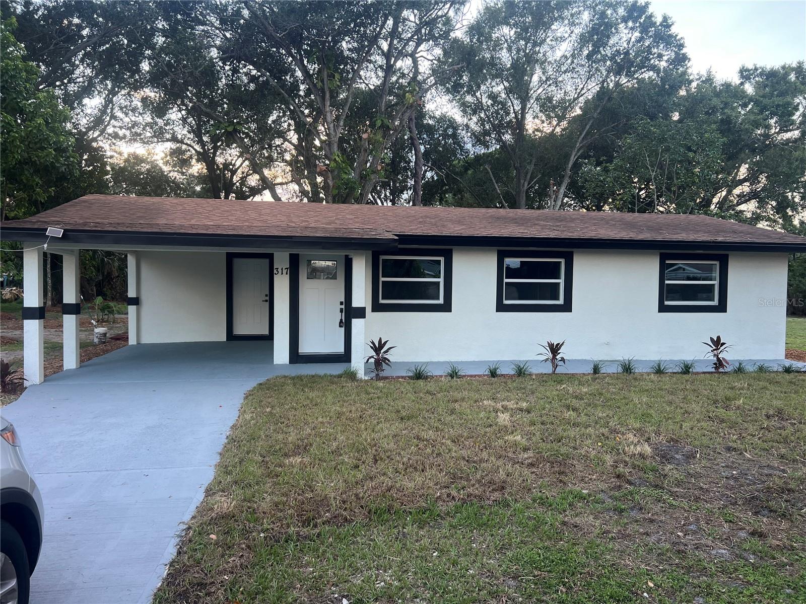 Image 5 of 43 For 317 26th Street Sw