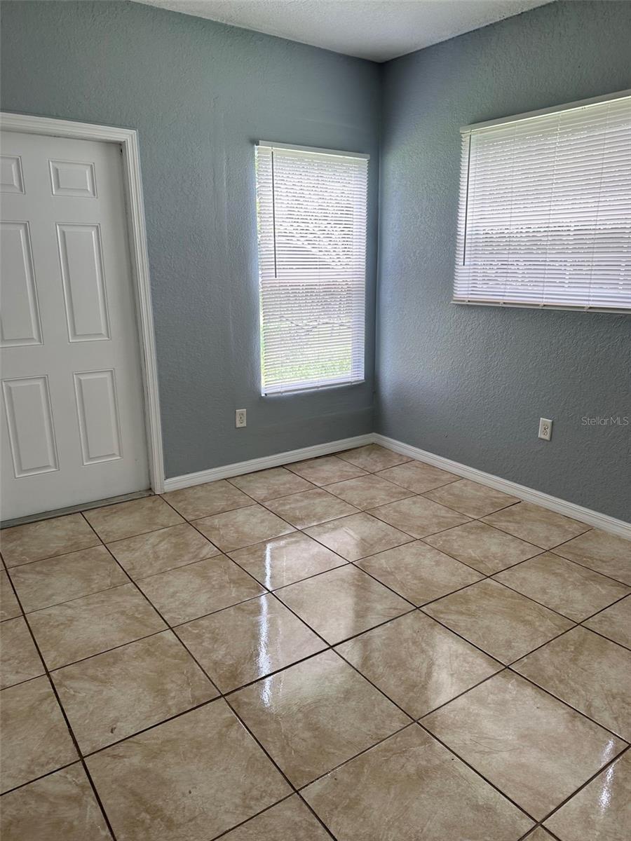 Image 11 of 13 For 1302 Avenue K  B