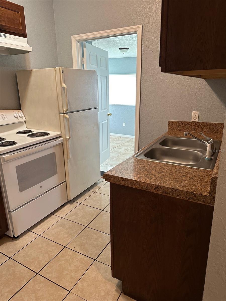 Image 6 of 13 For 1302 Avenue K  B