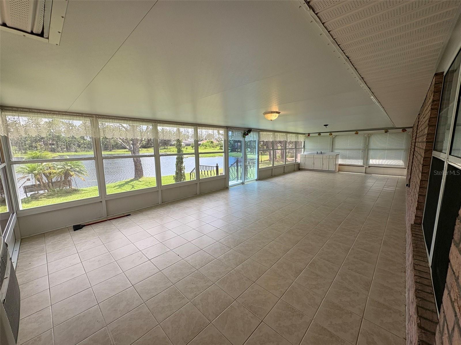 Image 21 of 50 For 479 Fort Smith Boulevard