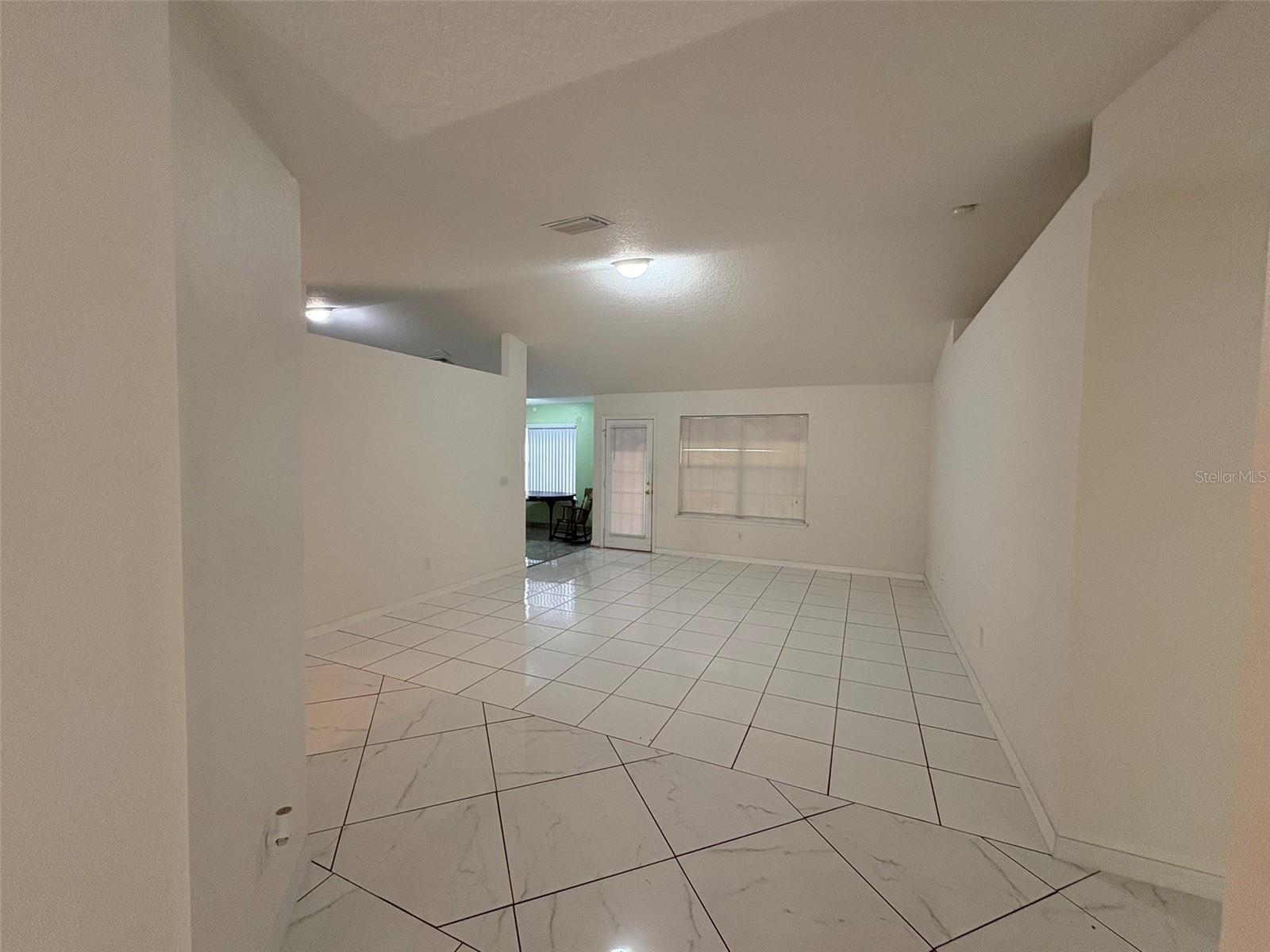 Image 30 of 50 For 479 Fort Smith Boulevard