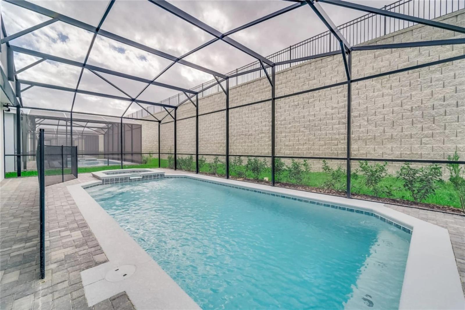 Image 42 of 64 For 2270 Lelani Circle